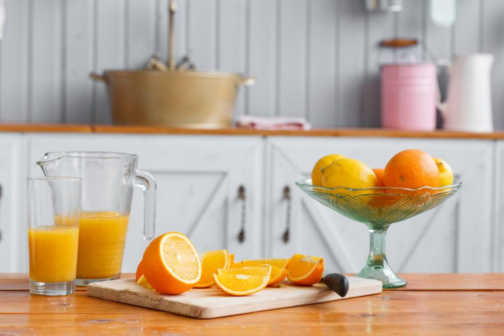 Апельсиновый сок: свежий против магазинного
